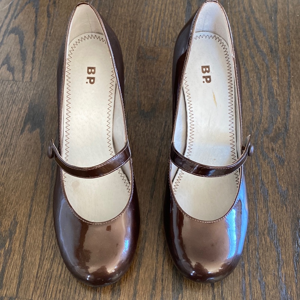 BP chocolate brown patent Mary Janes. Sz 7
